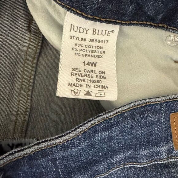 Judy Blue Skinny Fit Jeans Dark Wash Distressed Size 14W - Picture 4 of 5